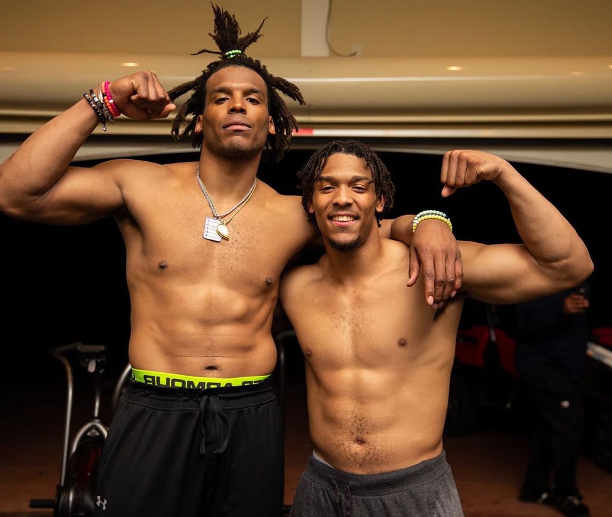 Caylin Newton (r.) echoes the college career of big brother Cam (l.) in transferring to Auburn.