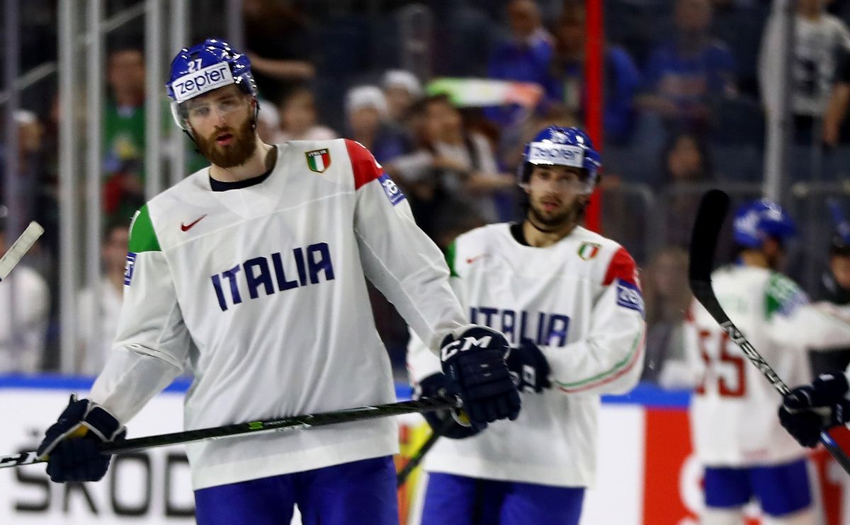 Thomas Larkin, left, playing for Italy at the 2017 IIHF World Championships.