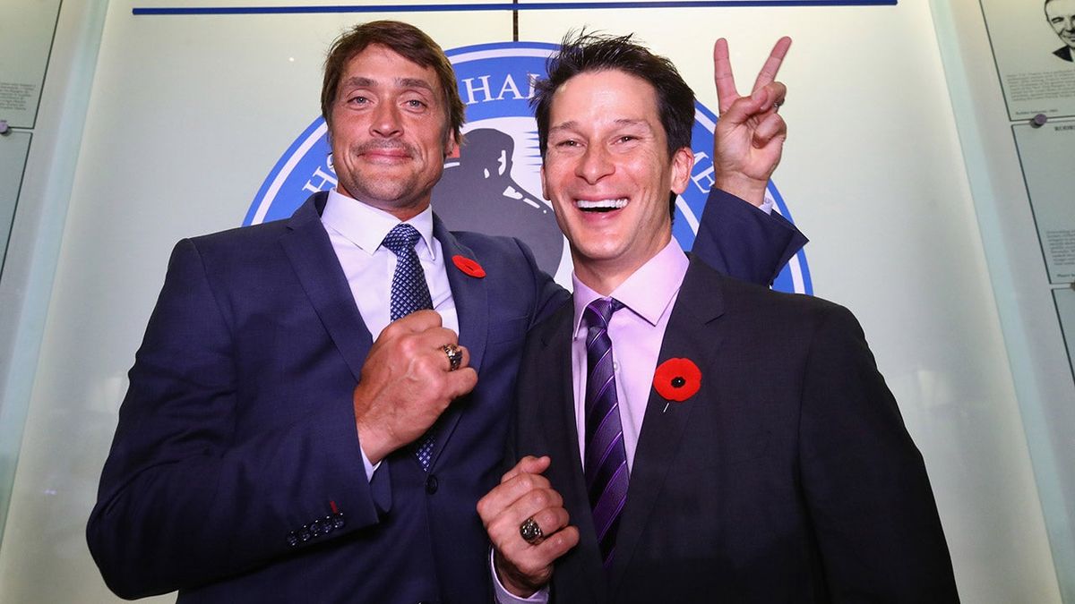 Teemu Selanne, left, fucks up while trying to give Paul Kariya bunny ears at a Hockey Hall of Fame event last November.