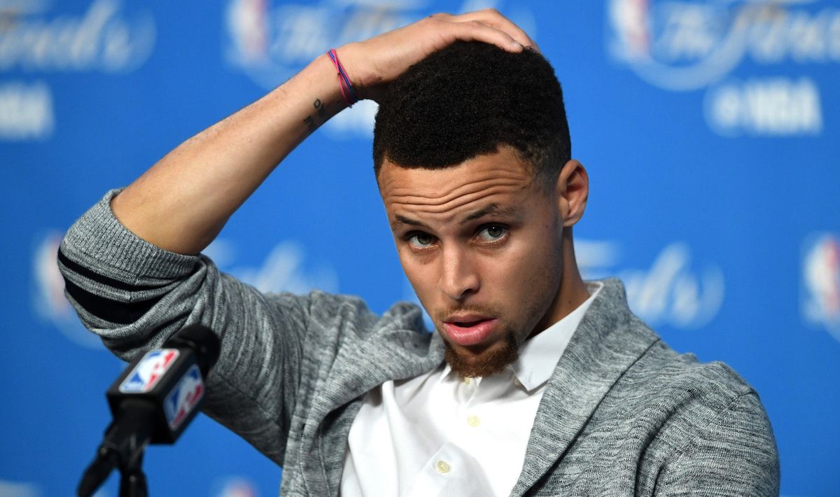 Steph Curry after viewing some dank memes; Photo via  [object Object]