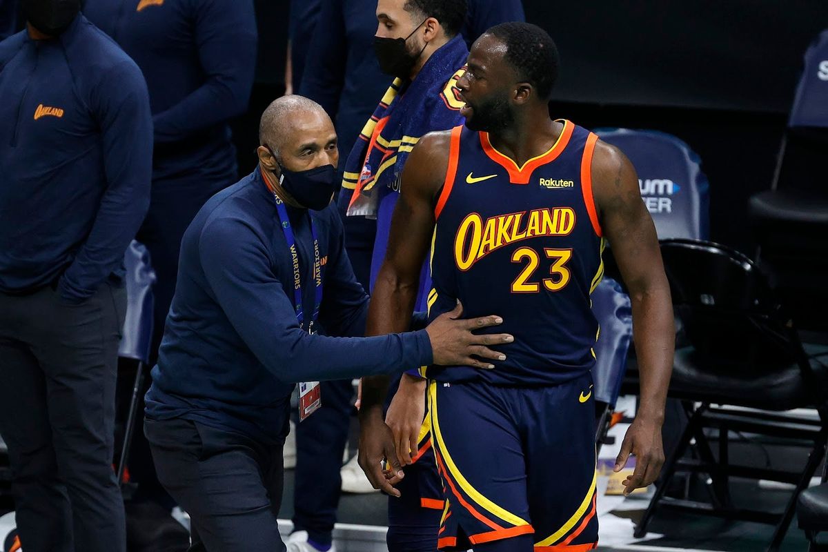 “Oakland’s” Draymond Green wound up ejected from last night’s game against Charlotte after refs T’ed him up for the second time.