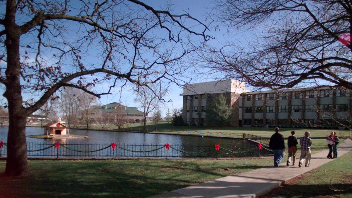 Photographic evidence of the existence of College of the Ozarks (Cliff Schiappa/ [object Object] )