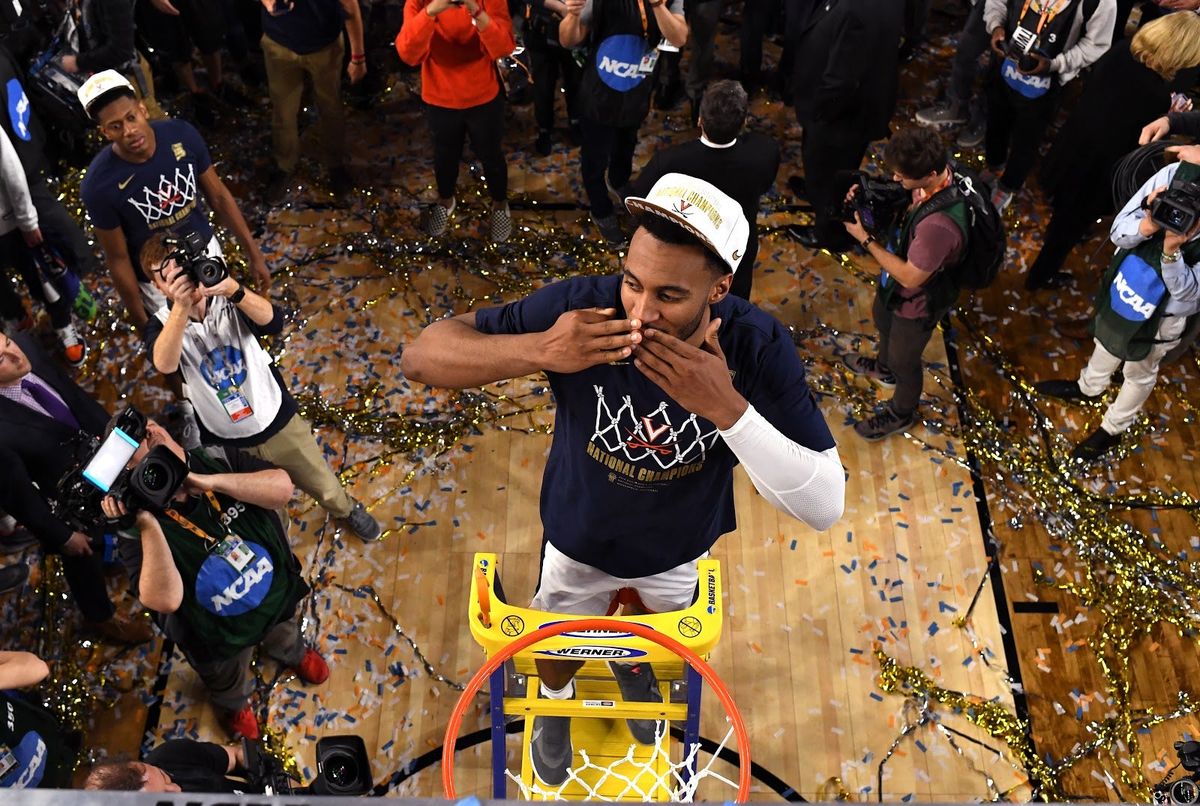 Virginia cuts down the nets in 2019.