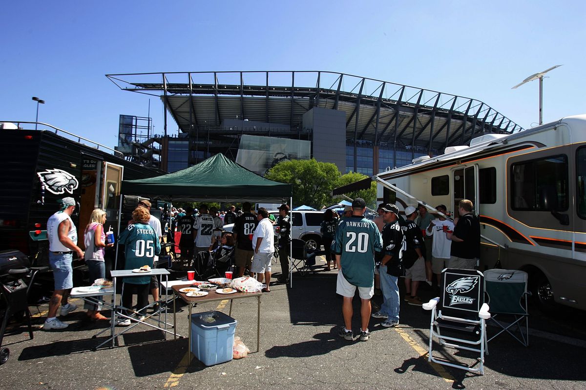 Tailgating is a choice and a luxury, Bob Kelly. Being homeless isn’t.