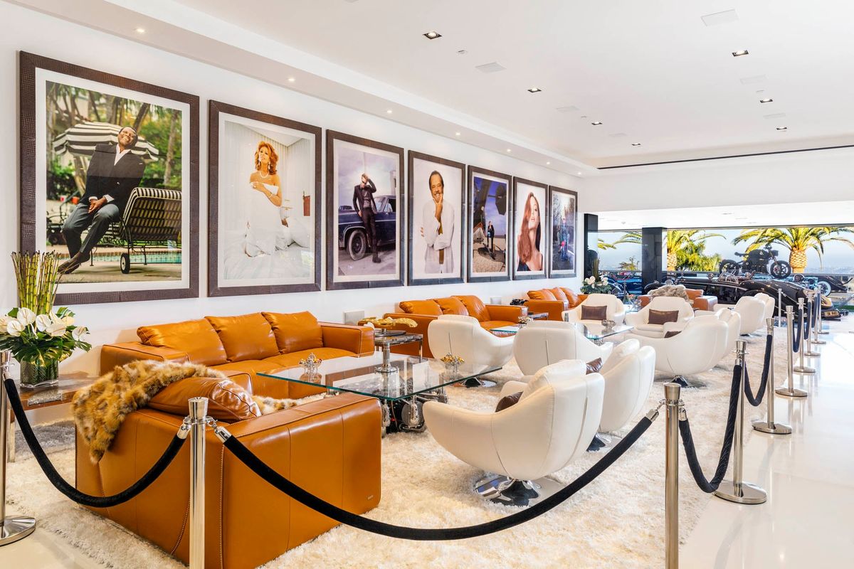 Yes I have velvet ropes inside my house, via Bruce Makowsky/ BAM Luxury Development