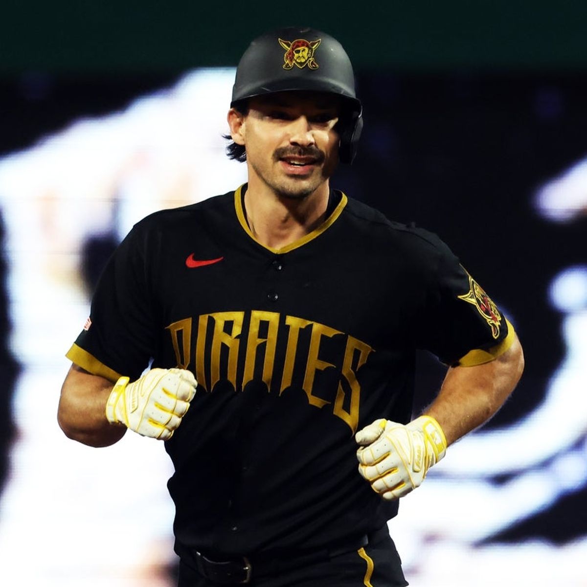 Deadspin | Pirates' Bryan Reynolds aims to stay hot in rematch vs