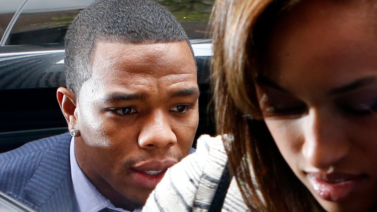 Deadspin | Is Ray Rice Being Blackballed?