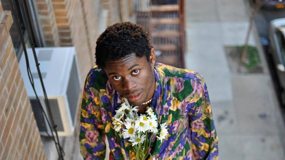 Neddspin Rapper Deadspin | Rapper Secretly Uses Apple Store As A Recording Studio