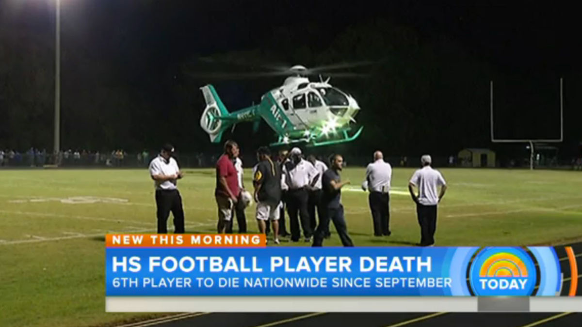 Deadspin | Texas High School Football Player Dies After Collapsing On ...