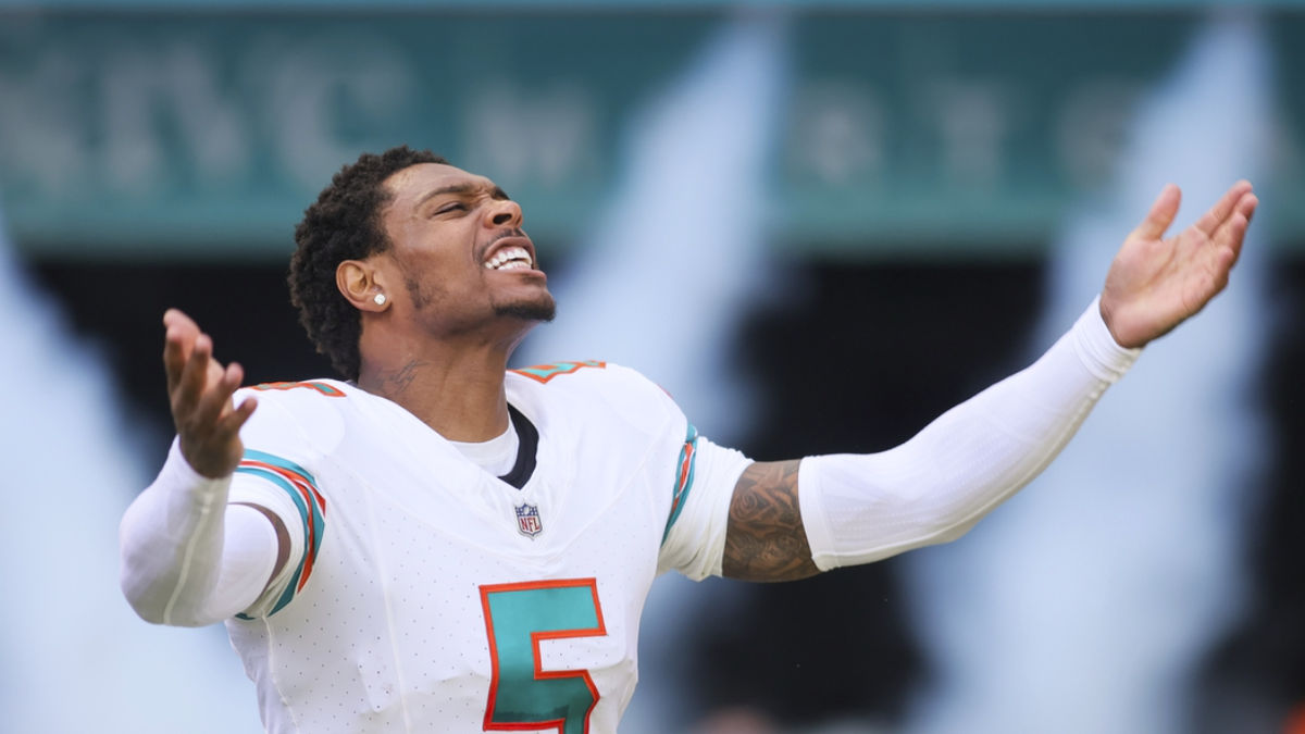 Surprise NFL Trade Deadline Buyers Should Make These Trades | Deadspin.com