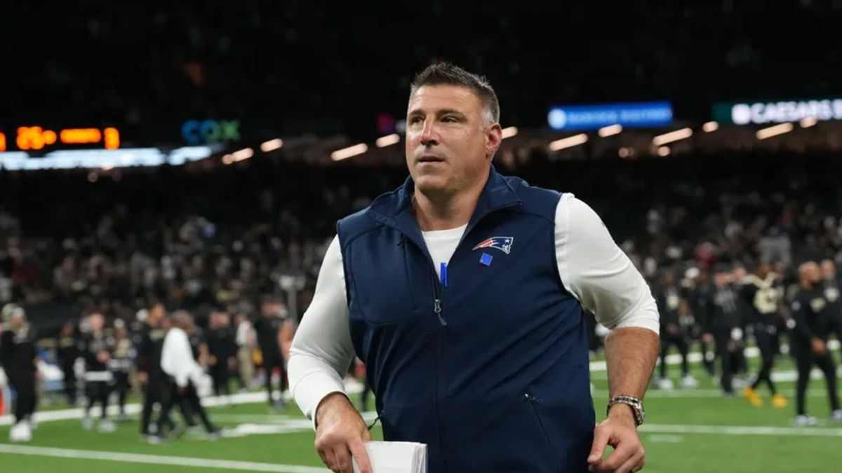 Mike Vrabel Skipping Patriots Press Conference Amid Offseason Controversy |  Deadspin.com