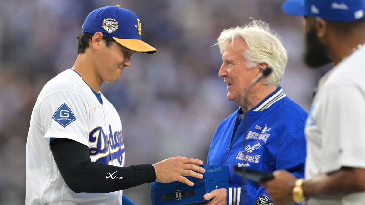  Dodgers Could Face Major Shohei Ohtani Problem If Mark Walter Sells Team 