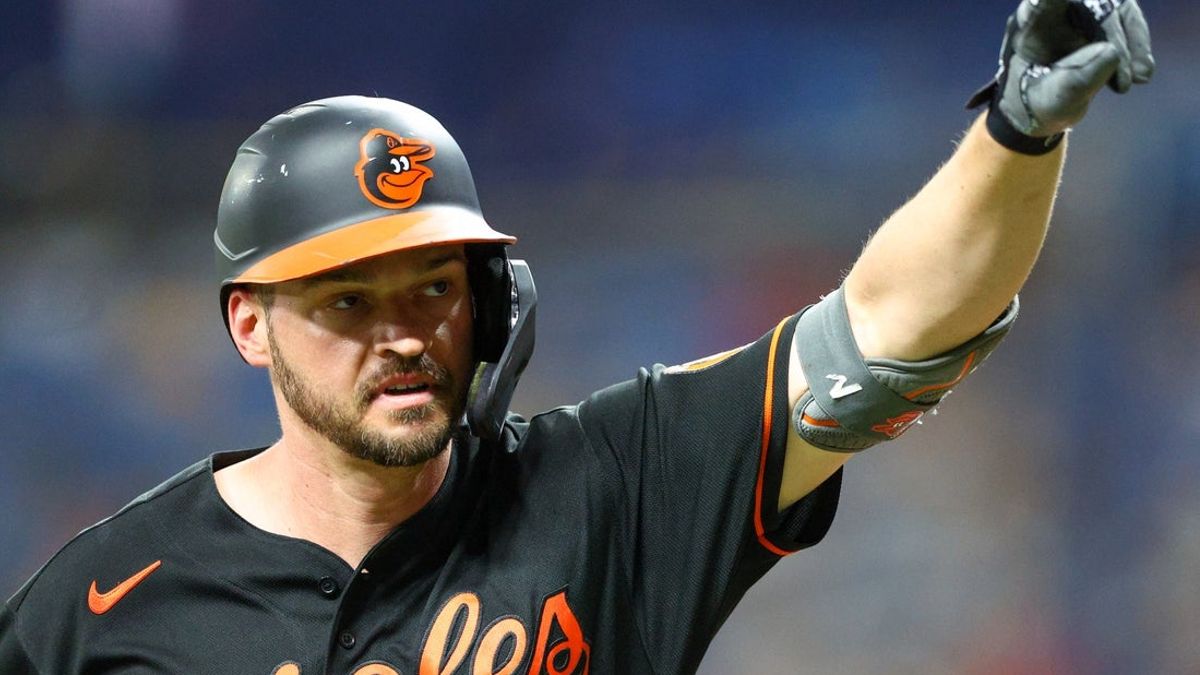  Trey Mancini signing 1-day contract to retire with Orioles 