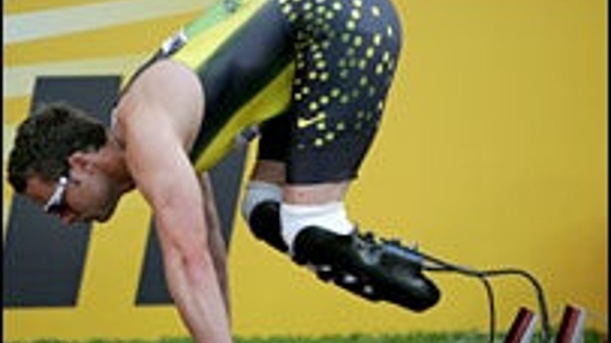 Deadspin | Legless Runner Declares War On Bipeds