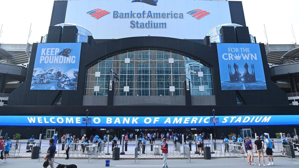  Panthers extend naming-rights deal, reveal reimagined stadium 