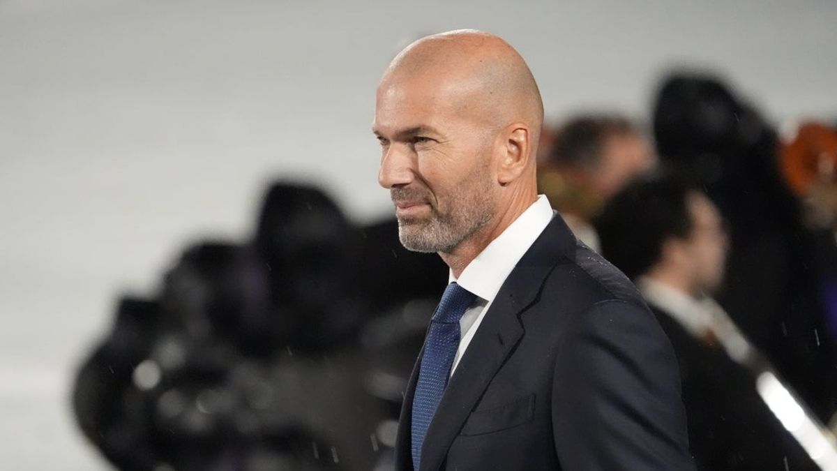  French legend Zinedine Zidane to coach national team 