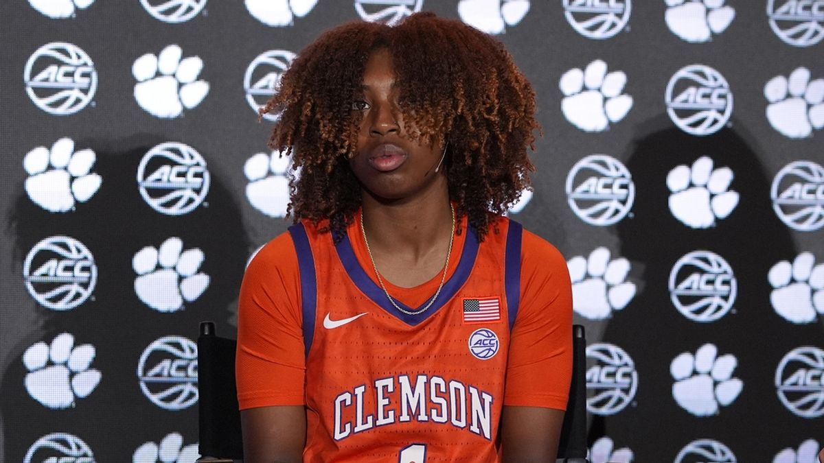Deadspin | Women's Top 25 roundup: Clemson upsets No. 20 Cal