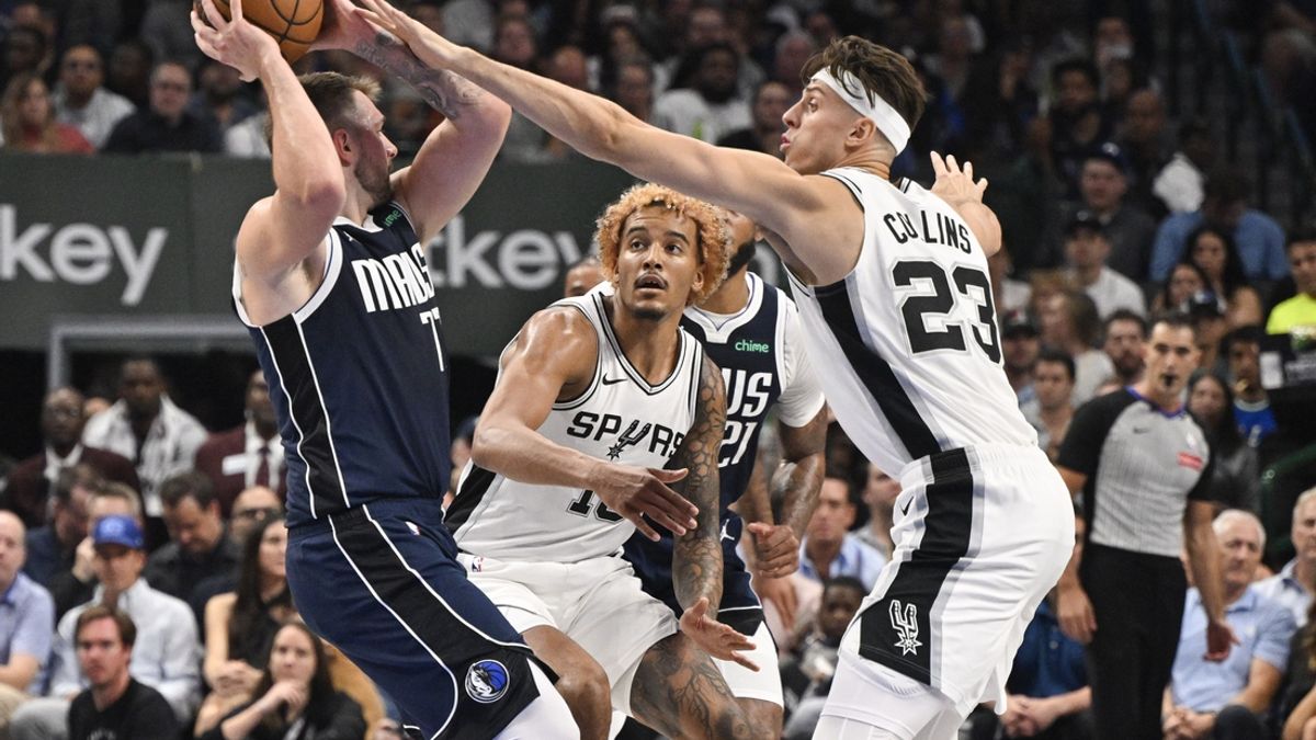 Deadspin | Luka Doncic flirts with triple-double as Mavs top Spurs