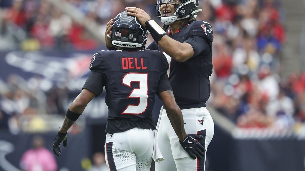  Tank Dell practices with Texans for first time since 24 