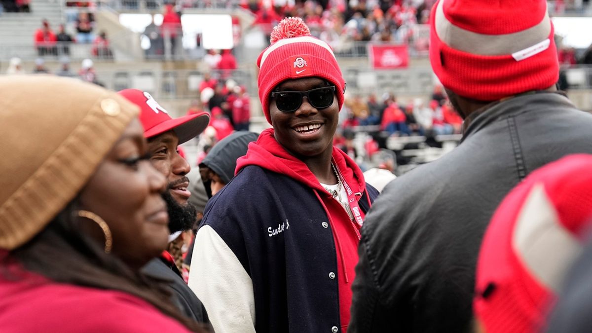 David Sanders Intact Deadspin | Report: No. 1 OT David Sanders delays signing