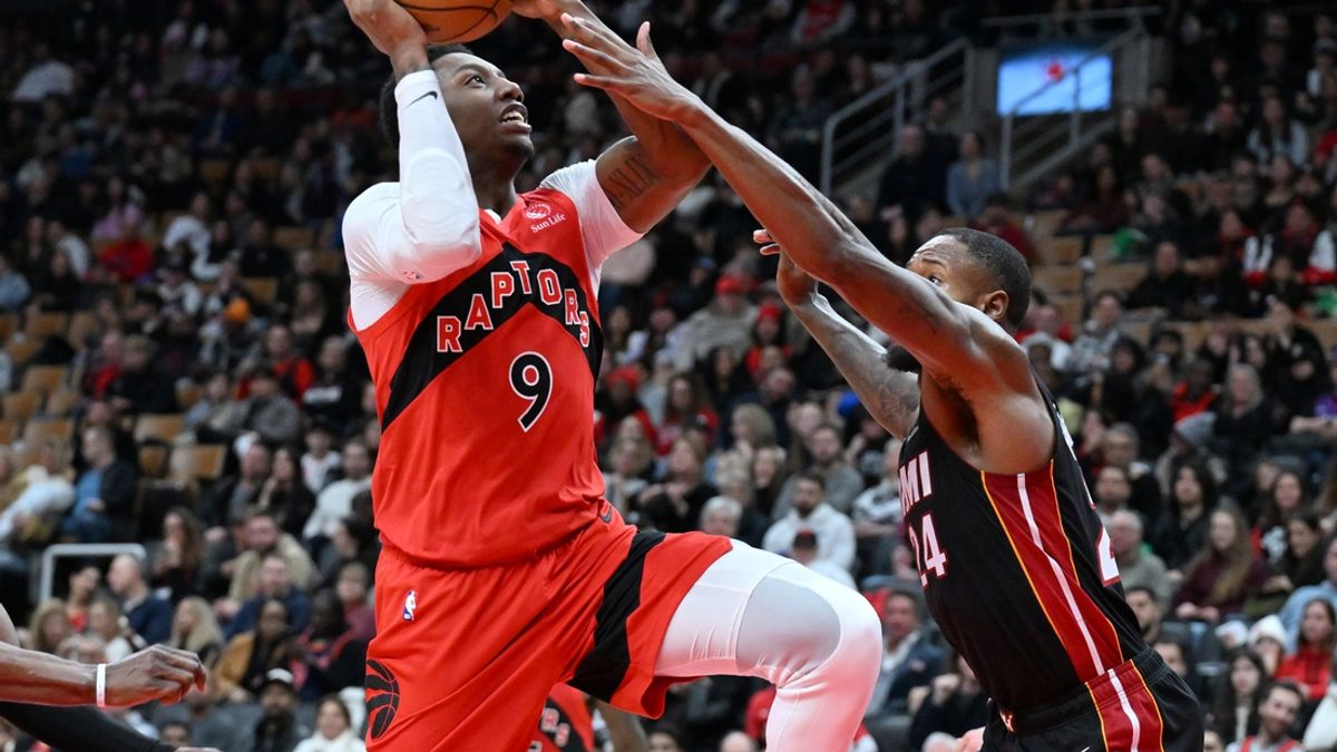 Deadspin | Pacers battle Raptors with first NBA Cup win at stake