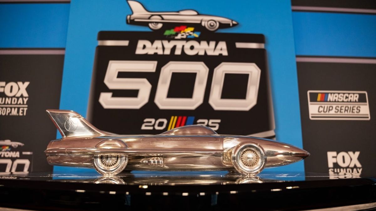 python cup series s6 daytona | daytona 500 - youtube... Deadspin | Daytona 500 kicks off new Cup season by testing drivers ...