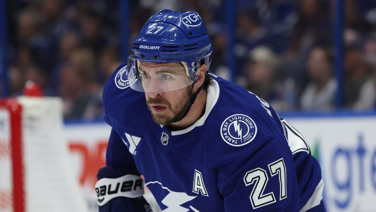 Deadspin | Lightning look to turn page, even series vs. Panthers