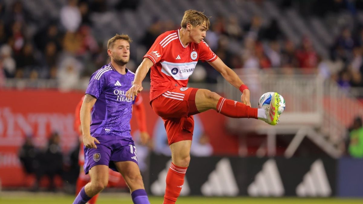  Fire loan D Christopher Cupps to Scottish club 