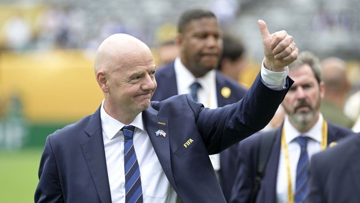  Reports: UEFA eyes criminal proceedings against FIFAs Gianni Infantino 
