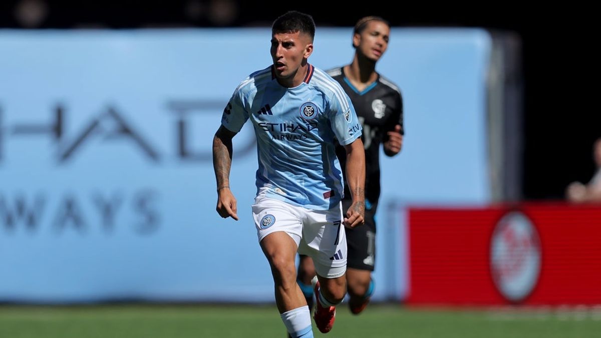 يركز فريق NYCFC على النار، وليس على طلب اللاعب أو رد فعل المعجبين يركز فريق NYCFC على النار، وليس على طلب اللاعب أو رد فعل المعجبين