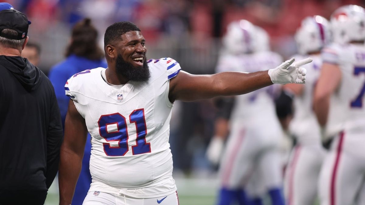  Bills send condolences to Ed Oliver following death of son 