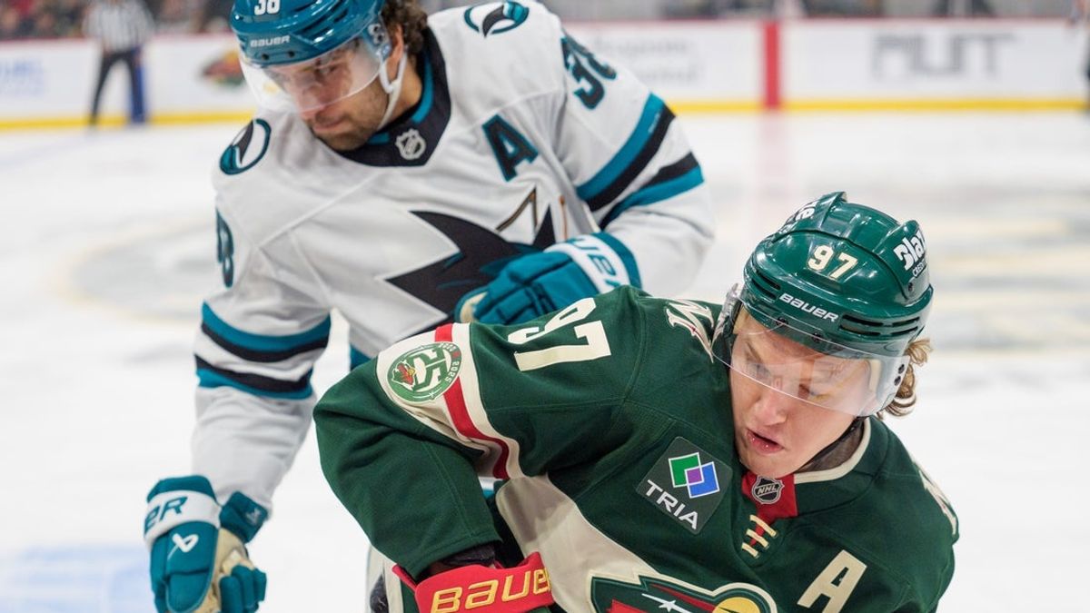 Deadspin | Fast-rising Sharks win 4th straight, edging Wild in overtime
