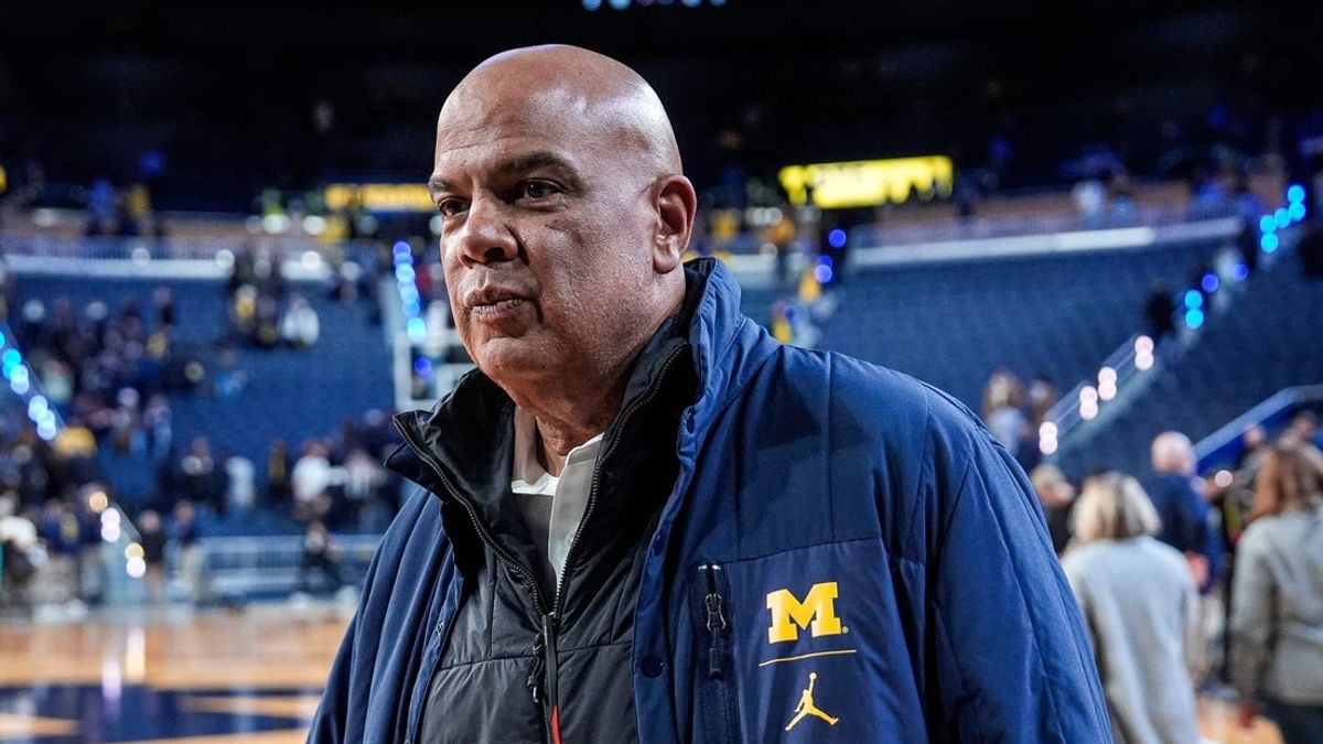 Αναφορές: Η δουλειά του Michigan AD Warde Manuel βρίσκεται σε κίνδυνο λόγω έρευνας