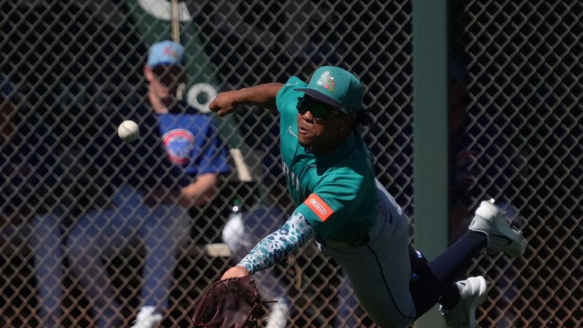  Mariners call up No. 3 prospect Michael Arroyo 