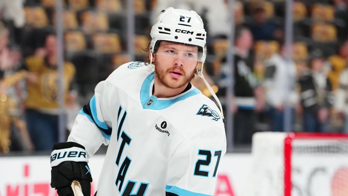Φύλλο προσφοράς Barrett Hayton match Mammoth από την Devils