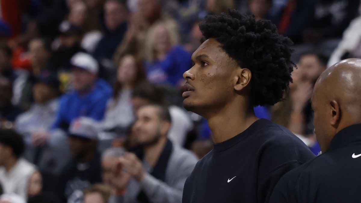 
            Report: Rockets, Amen Thompson reach 5-year, $208M extension
        