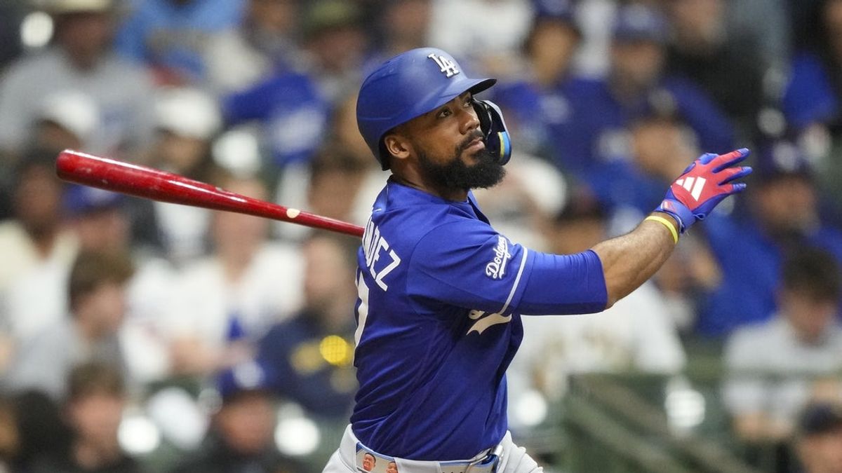 Dodgers’ Teoscar Hernandez exits with hamstring strain, will go on IL Dodgers’ Teoscar Hernandez exits with hamstring strain, will go on IL
