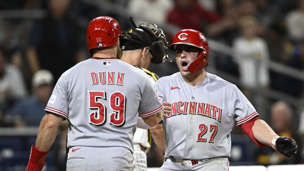 Sal Stewart bashes go-ahead homer in 11th as Reds top Padres Sal Stewart bashes go-ahead homer in 11th as Reds top Padres