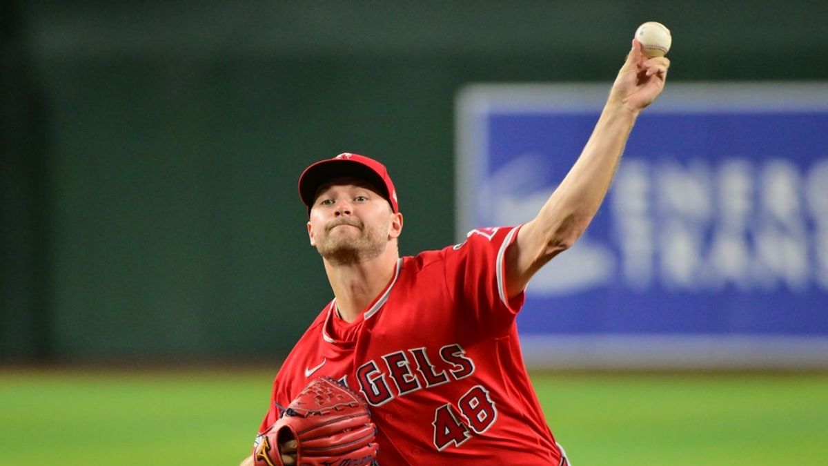  Angels give Reid Detmers plenty of support in rout of Diamondbacks 