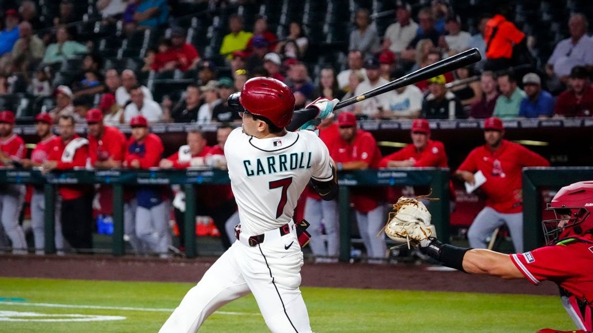 تطلق بطولة Corbin Carroll ظهير D بعد فوز Angels 8-1 تطلق بطولة Corbin Carroll ظهير D بعد فوز Angels 8-1