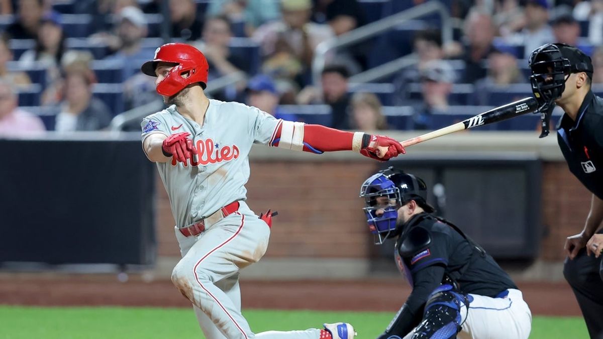  Hot Phillies hope to feast on foundering Mets 