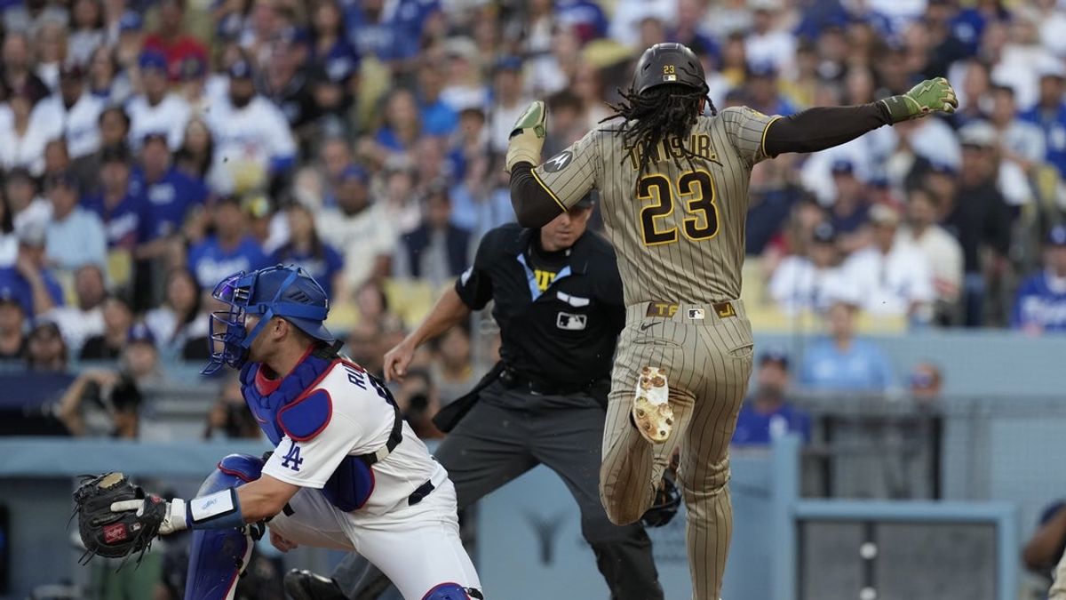 Ο Teoscar Hernandez κερδίζει ένα grand slam καθώς οι Dodgers κάνουν ράλι μπροστά από το Padres