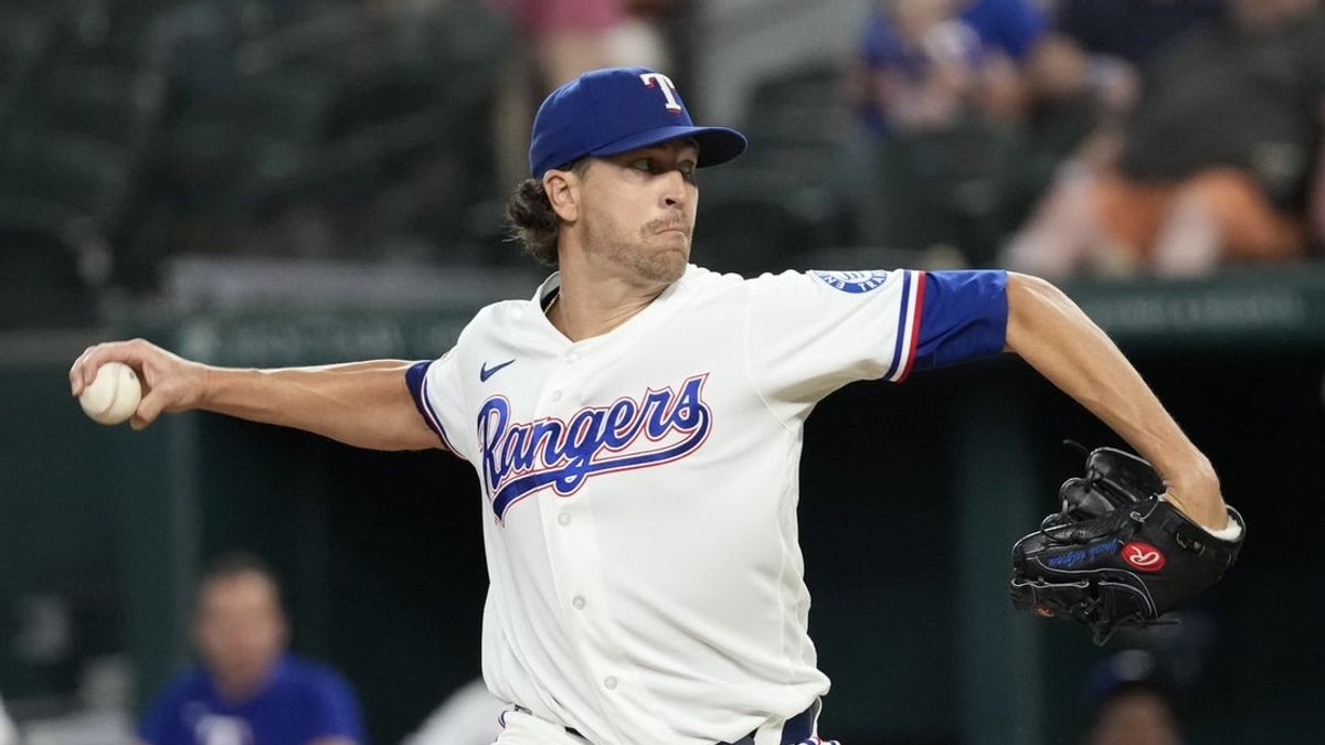 Deadspin | With M’s in town, Rangers strive to put distance between AL West teams