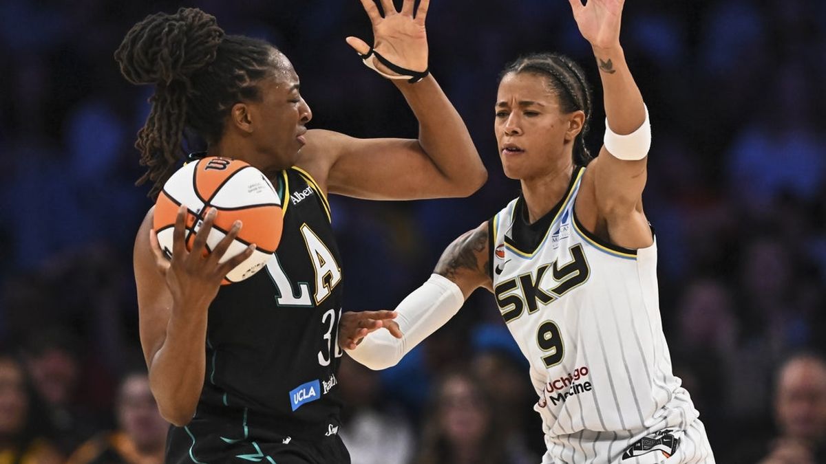 Το μεγάλο νυχτερινό λιφτ της Nneka Ogwumike ανεβάζει το Sparks over Sky