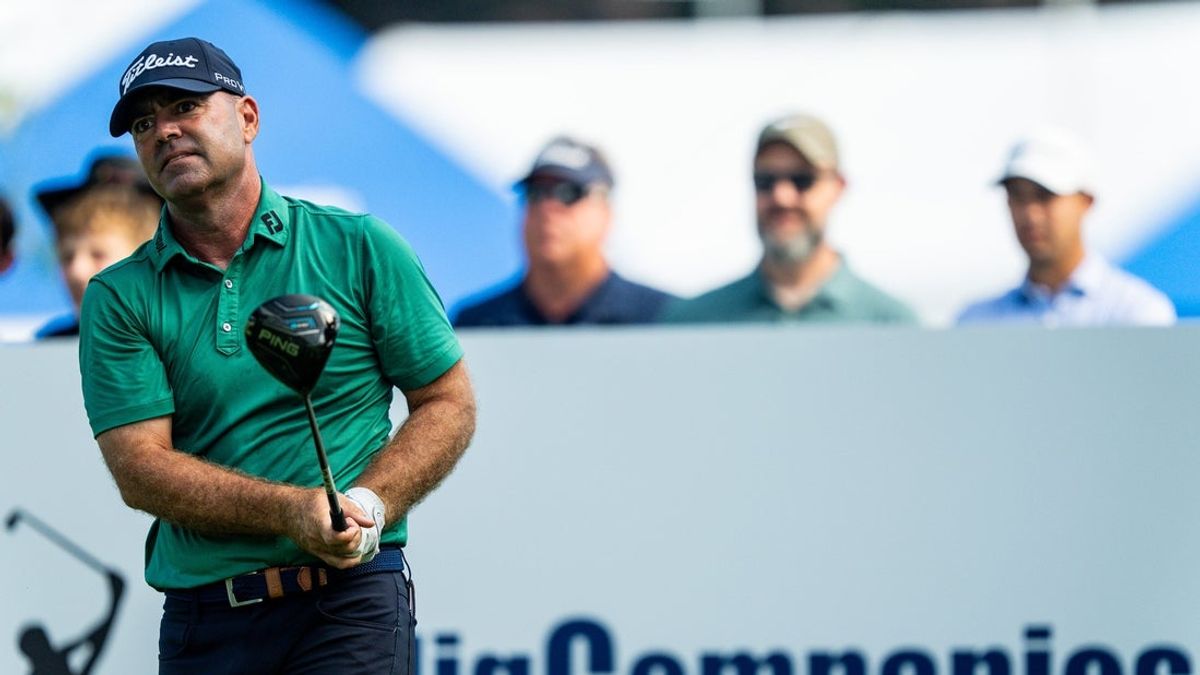  Ryan Armour surges into lead at Rogers Charity Classic 