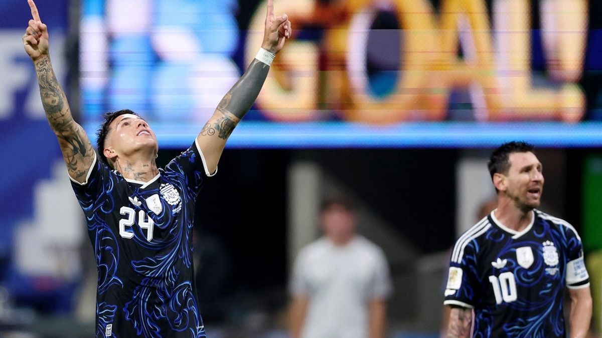 Argentina rally to oust England, return to World Cup final