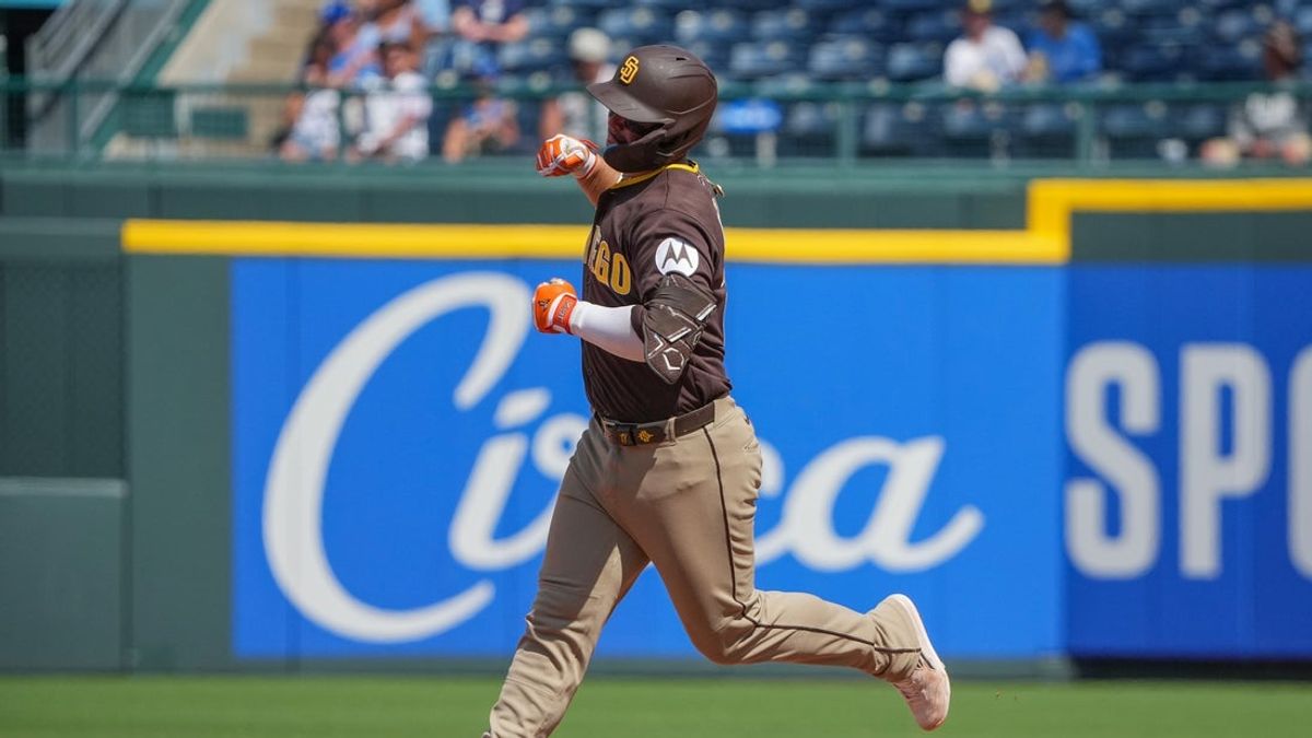Οι Padres rip 5 home runs μεταξύ 19 επιτυχιών στην ήττα από τους Royals