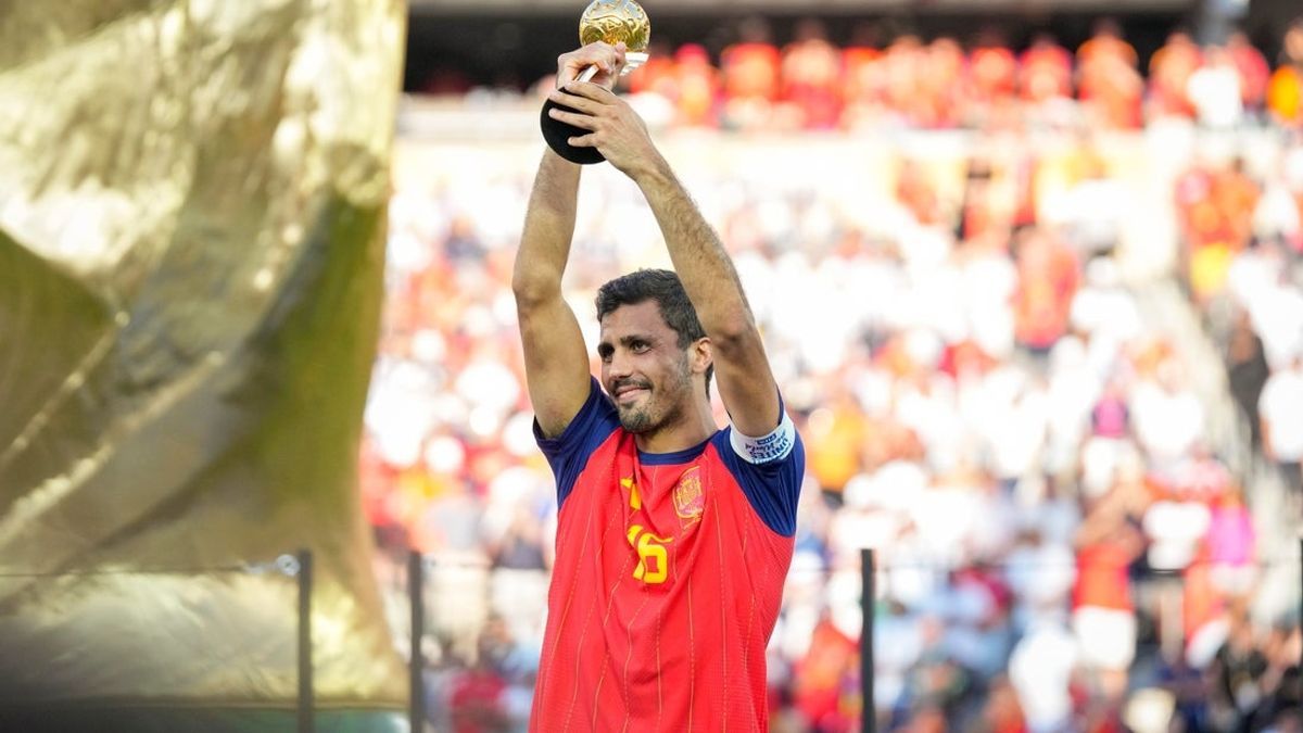 Ισπανία νέο νούμερο 1 στην κατάταξη της FIFA. Η Νορβηγία είναι ο μεγαλύτερος ορειβάτης