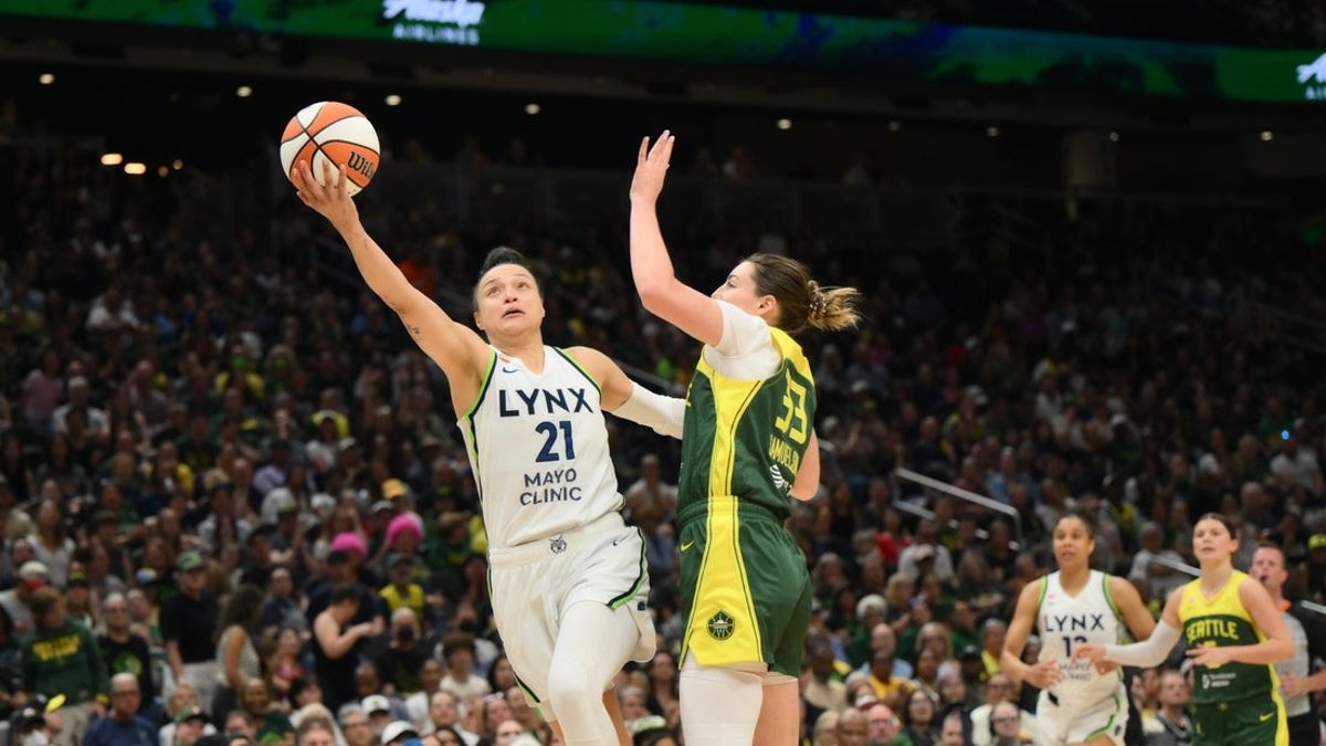 Μια άλλη μεγάλη βραδιά από την Kayla McBride περνάει τον Lynx πέρα από το Storm Μια άλλη μεγάλη βραδιά από την Kayla McBride περνάει τον Lynx πέρα από το Storm