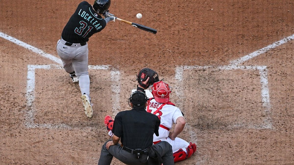 D-backs, Nats open set with eyes on wild-card race, trade deadline